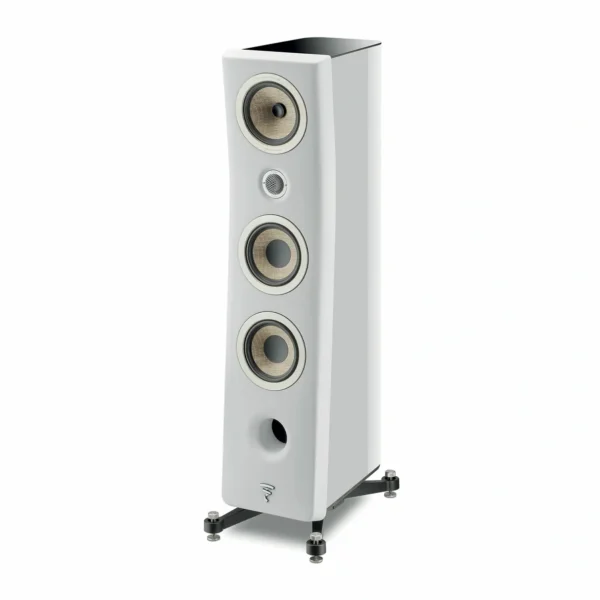 A white speaker tower with three speakers on each side.